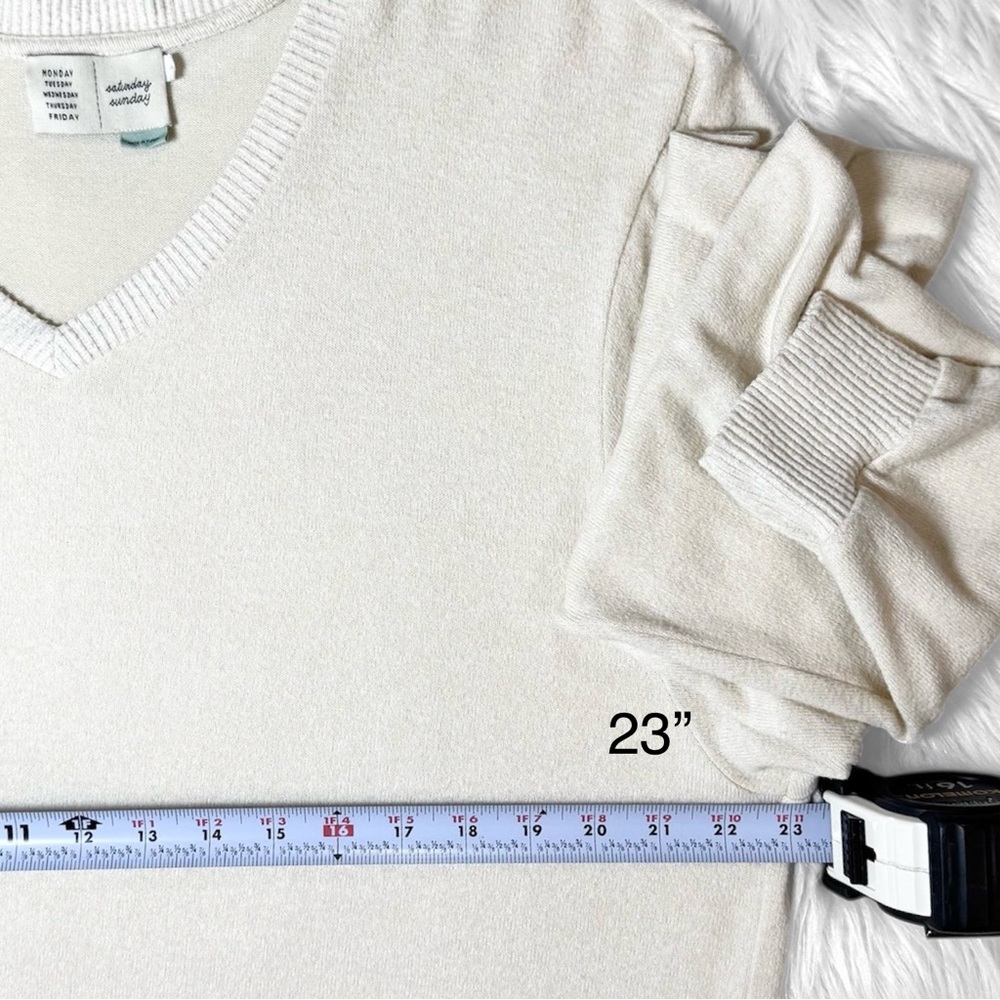 Anthropologie Cream V Neck Long Sleeve Fleece Sweater L - Picture 12 of 13